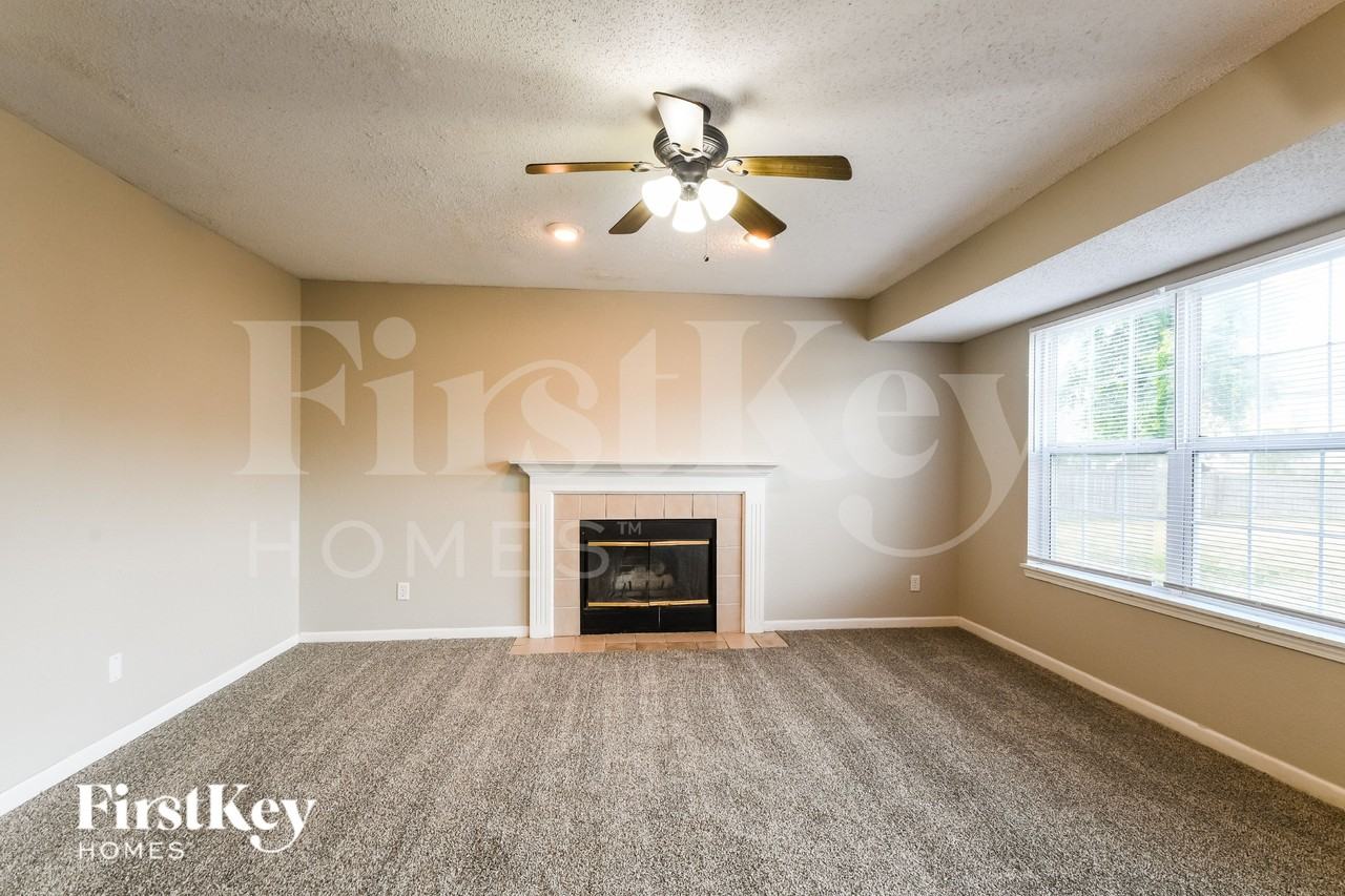 7313 Jackie Ct - Photo 4 of 16