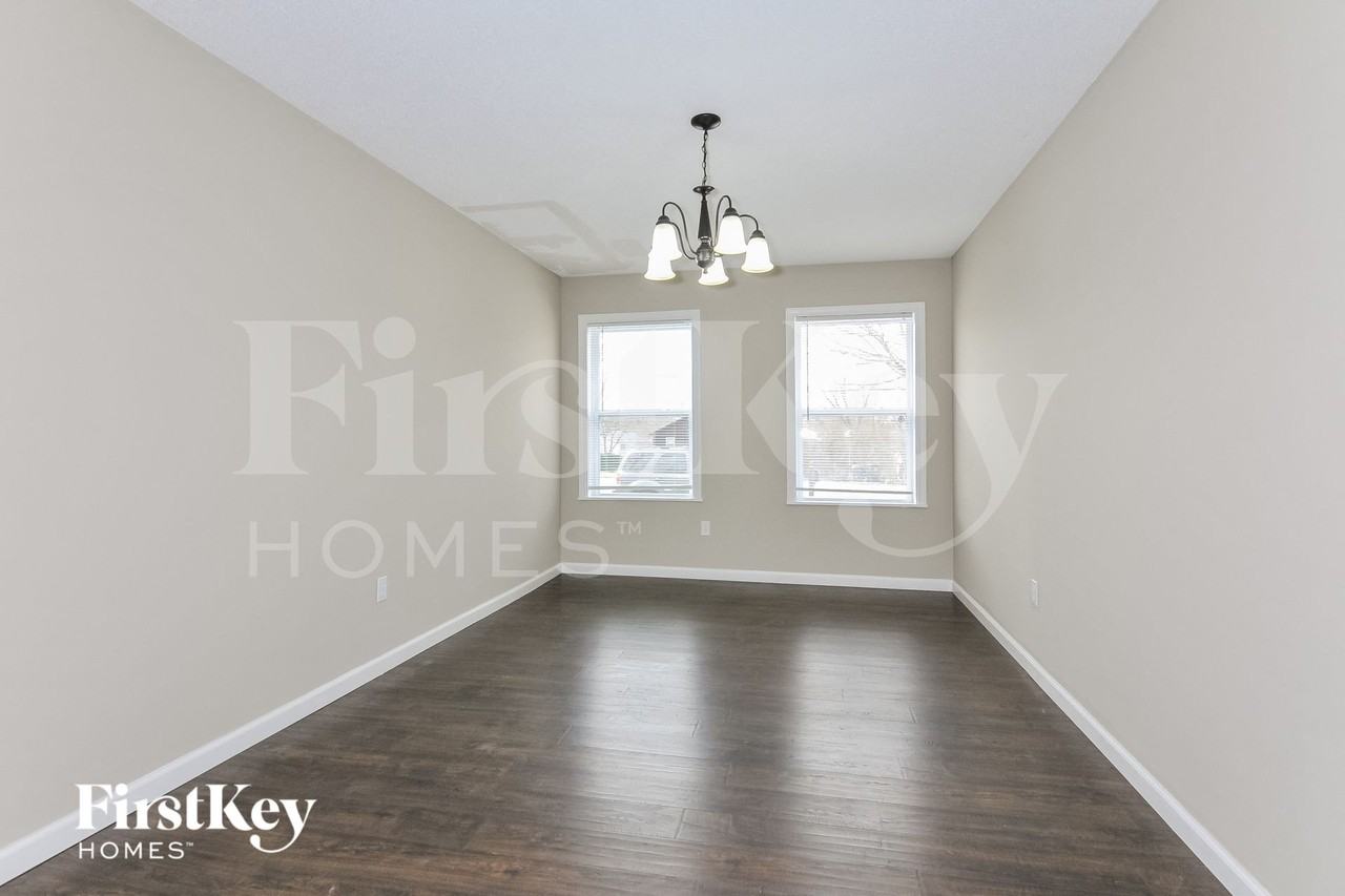703 Russett Ter - Photo 6 of 15
