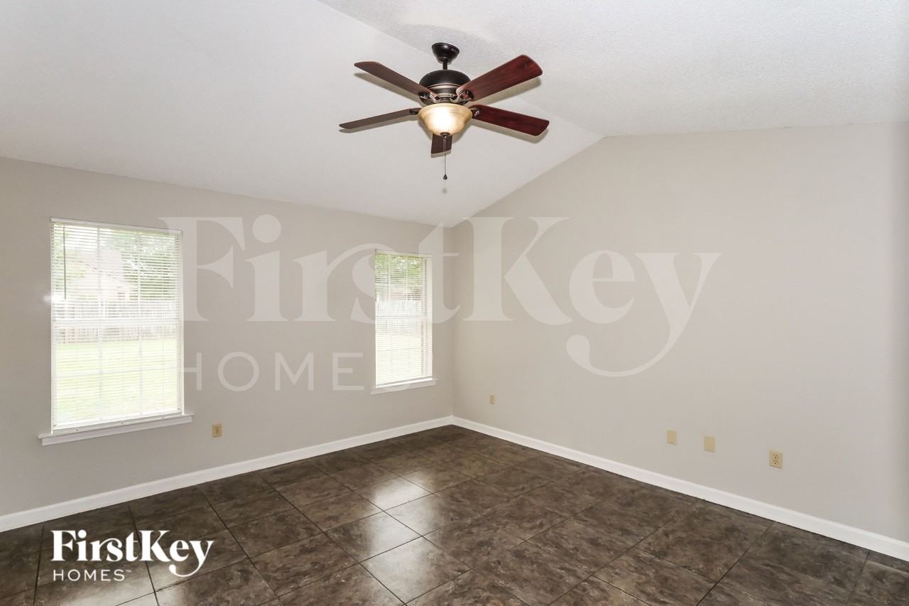 5923 Willow Springs Dr - Photo 7 of 16