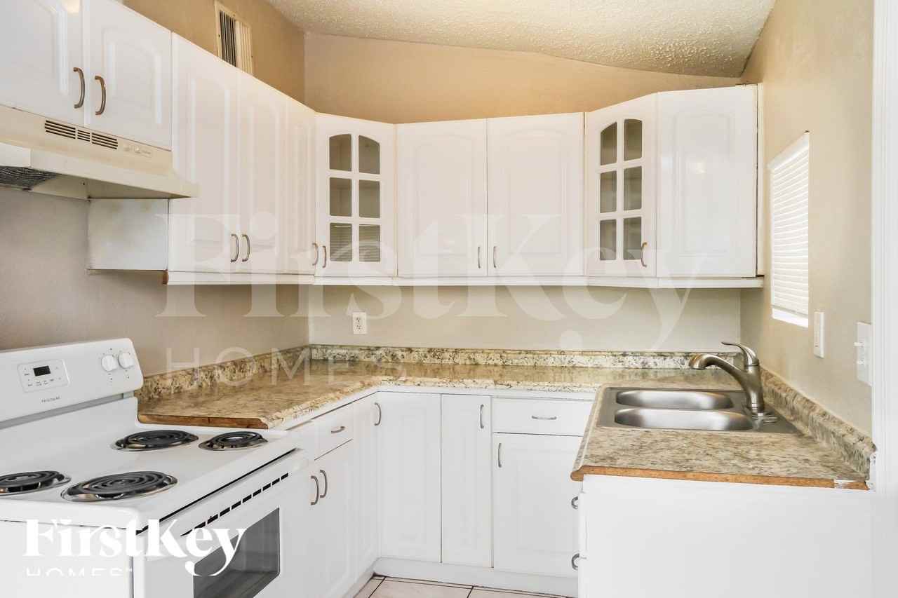 1501 Nw 16th Ln - Photo 7 of 16