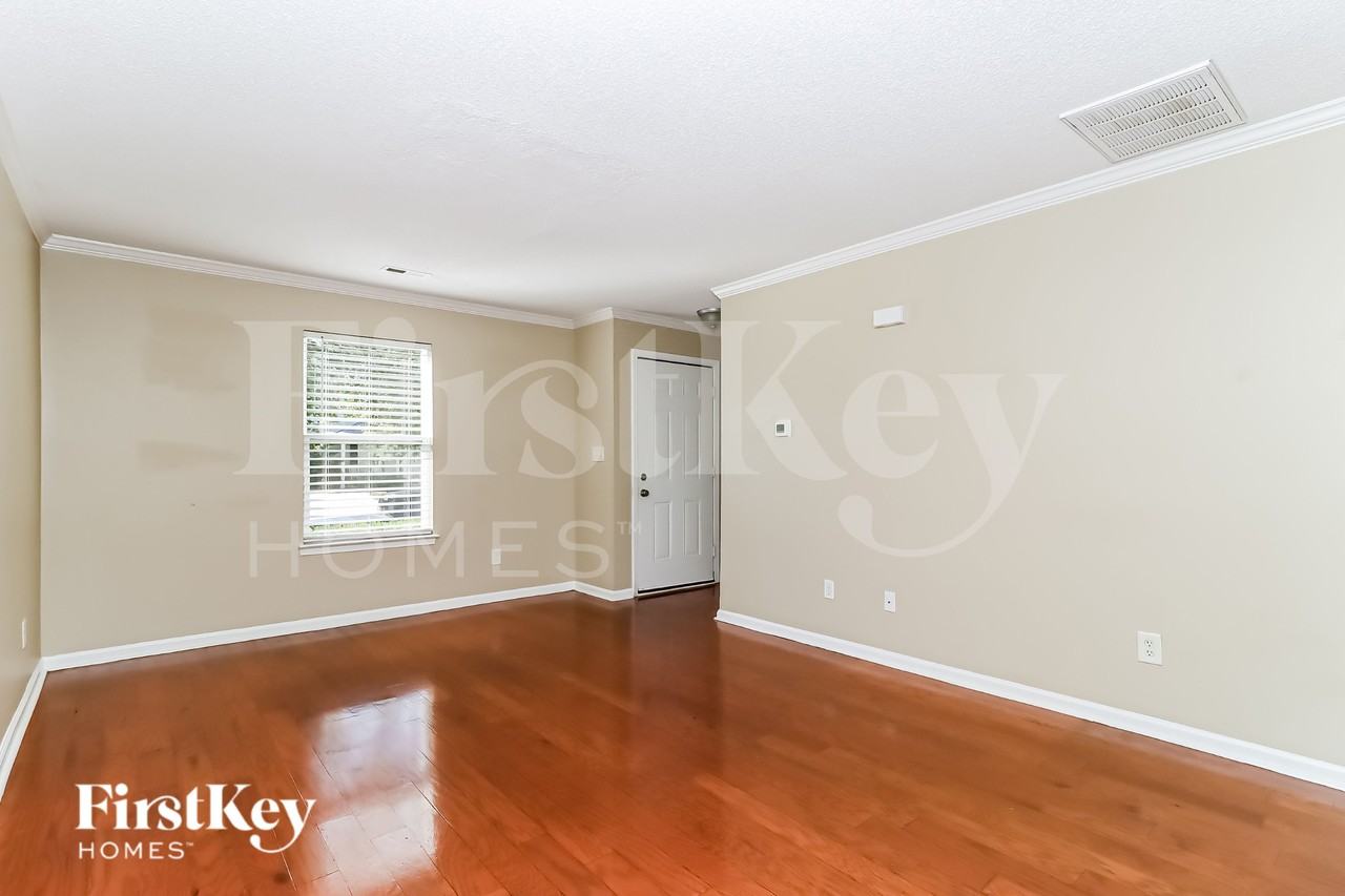 115 Daventry Pl - Photo 4 of 16