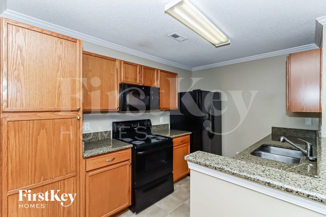 115 Daventry Pl - Photo 5 of 16