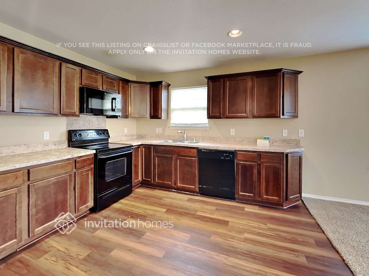 15617 Gatsby Ln - Photo 7 of 19