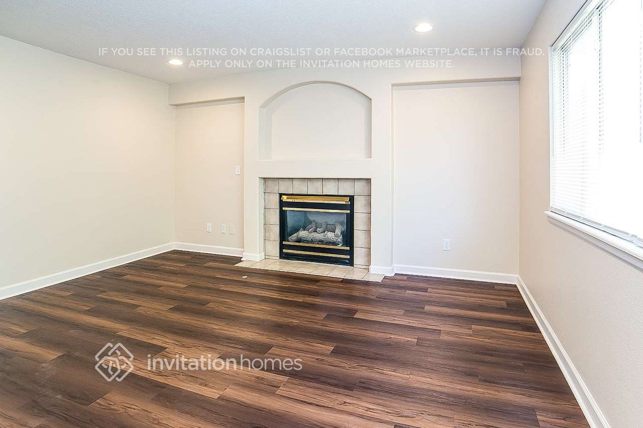 4617 N Foxtail Dr - Photo 4 of 13