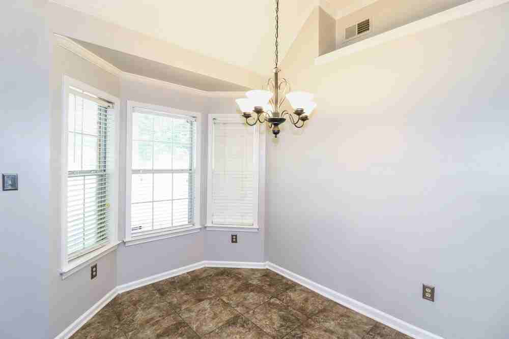 594 Ashley Glen Cir E - Photo 7 of 25