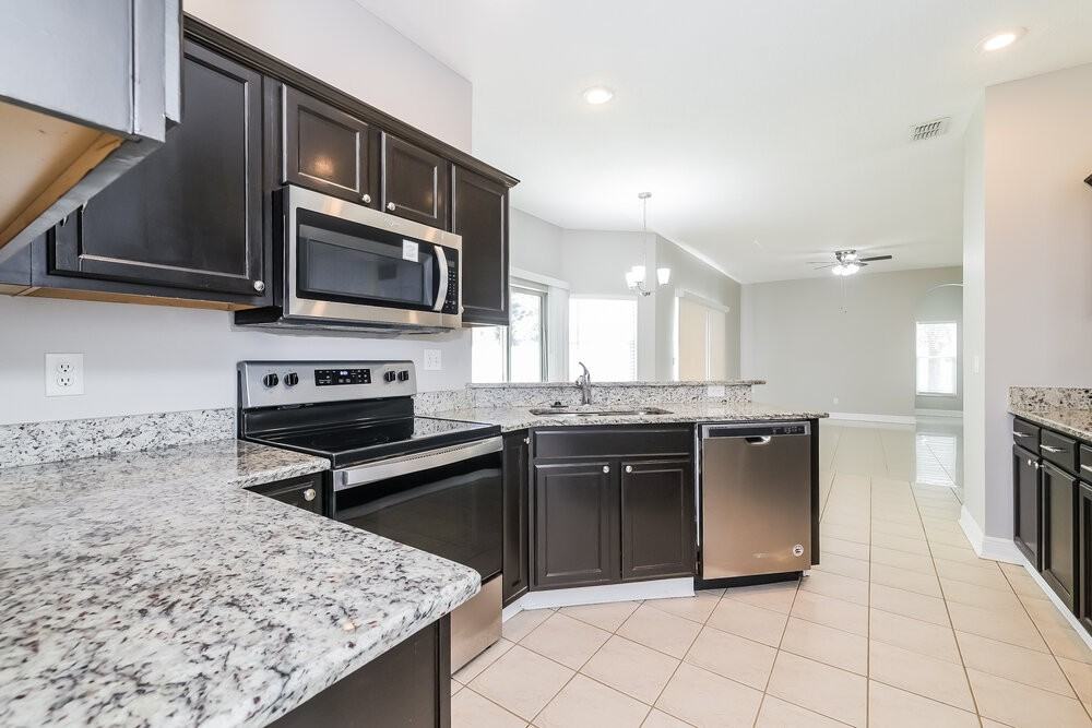 2716 Patrician Cir - Photo 6 of 16