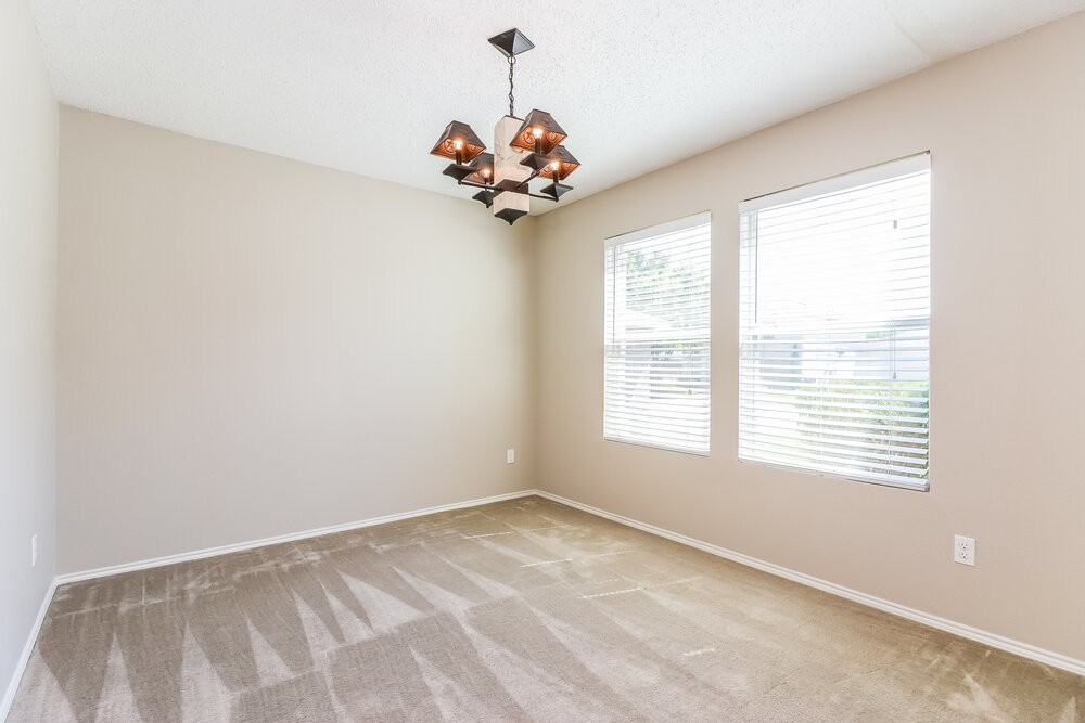 4208 Hunters Creek Dr - Photo 5 of 15