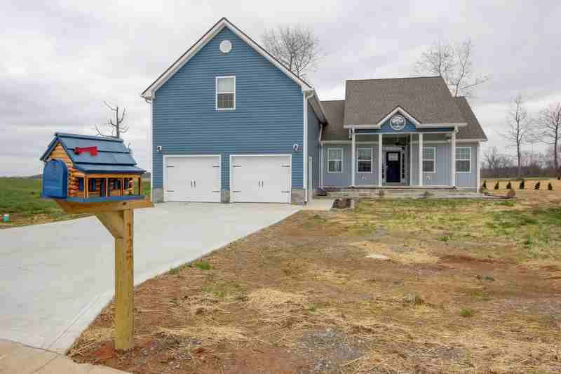 127 Riverbend Dr - Photo 4 of 50