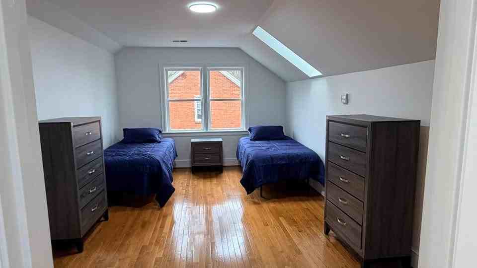 443 Rollingwood Cir - Photo 2 of 25