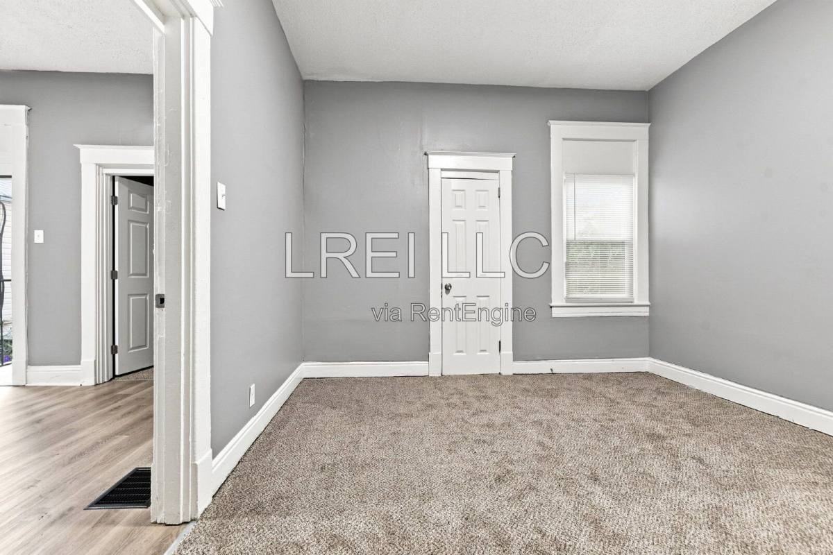 1821 Date St - Photo 7 of 10