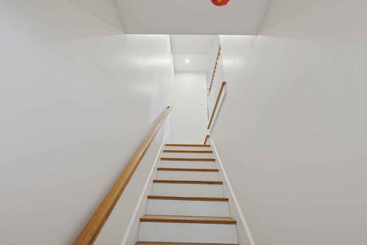 5153 Eddy St - Photo 7 of 30