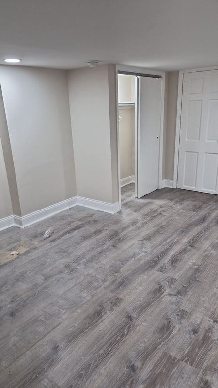 1560 Rockaway Pkwy - Photo 2 of 6