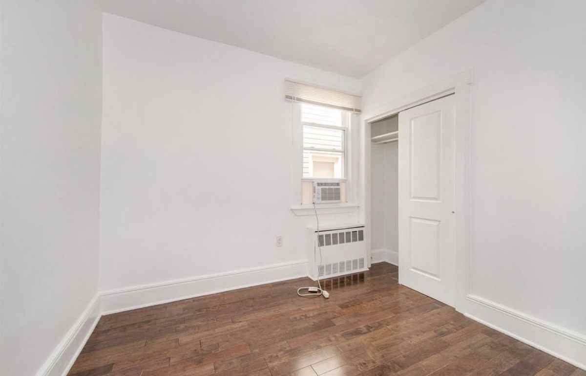 210 Wilkinson Ave - Photo 2 of 16