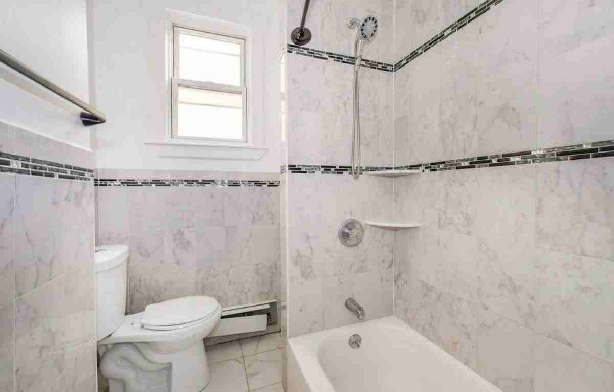 210 Wilkinson Ave - Photo 3 of 16