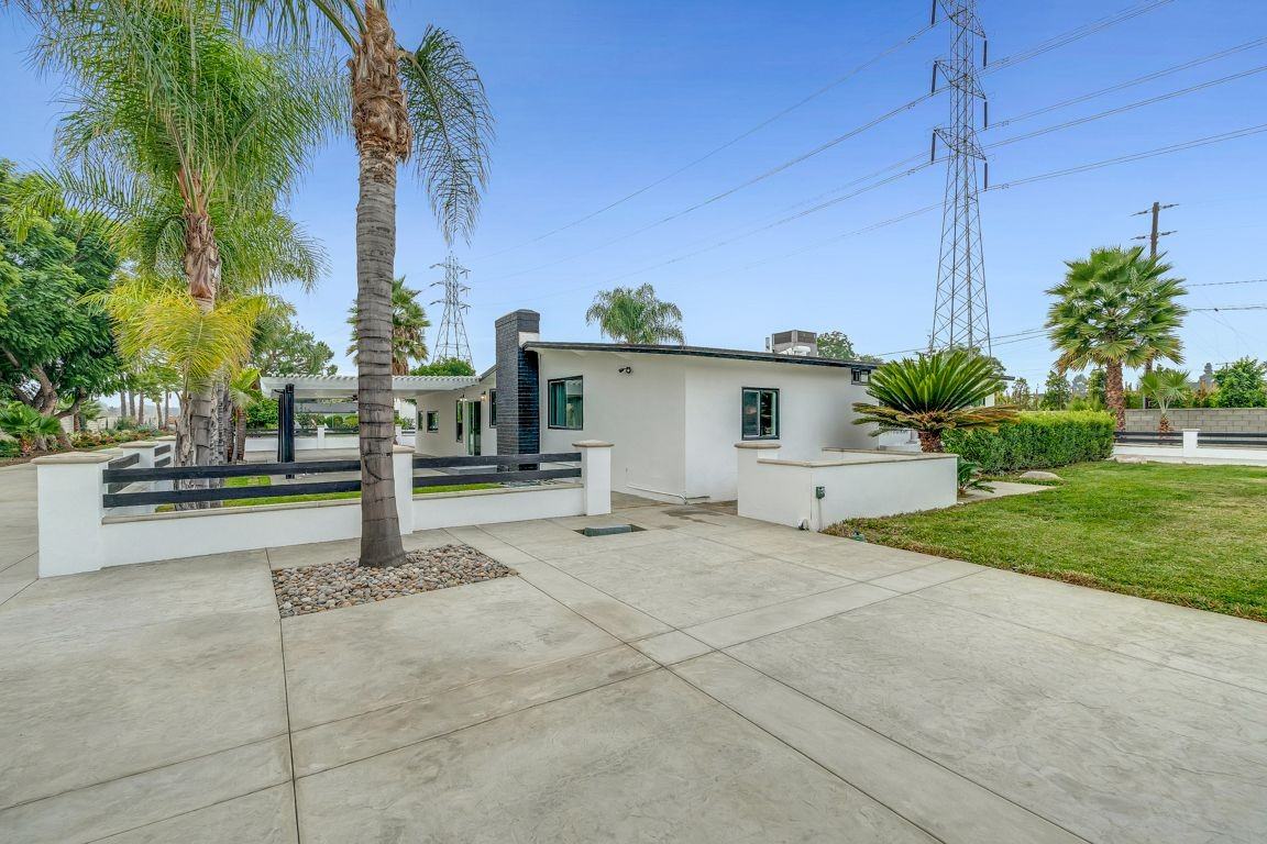 9950 La Docena Ln - Photo 2 of 4