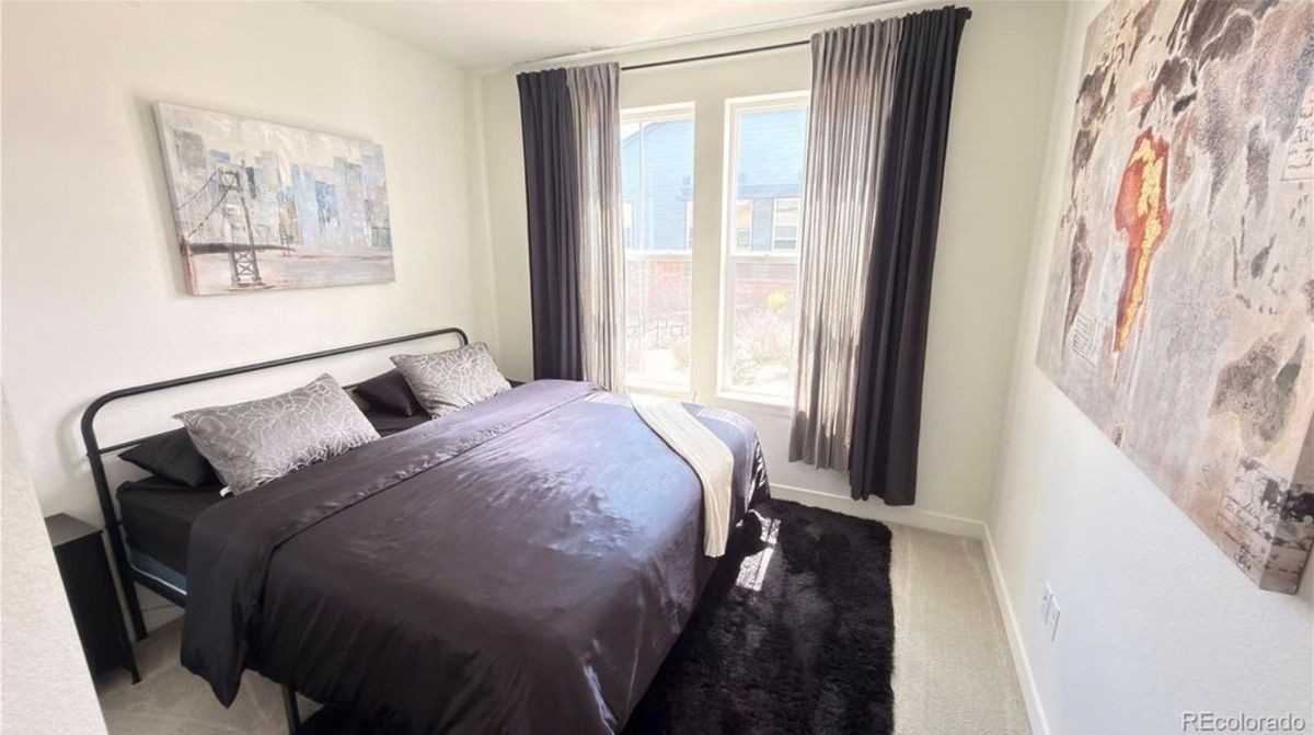 8196 Mount Kataka St - Photo 5 of 12