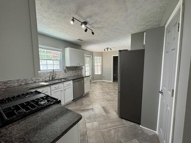 2910 Arden Ridge Dr - Photo 5 of 25