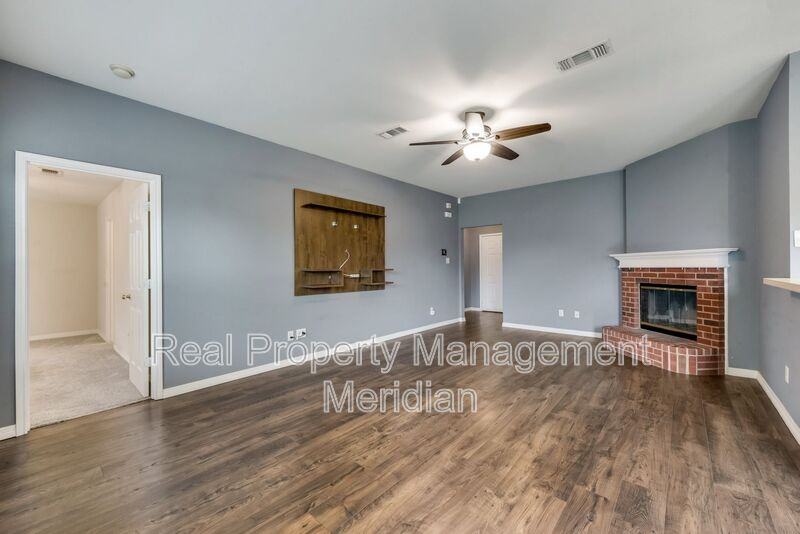 10505 Braewood Dr - Photo 5 of 18