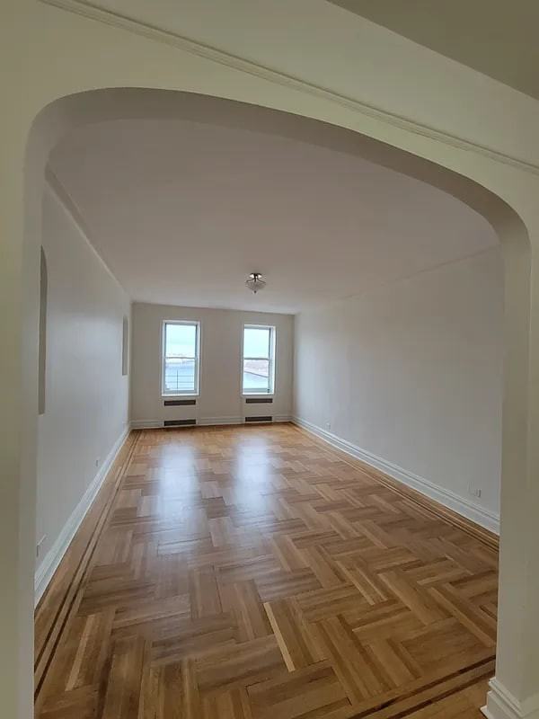 11 Shore Blvd #5 - Photo 2 of 4