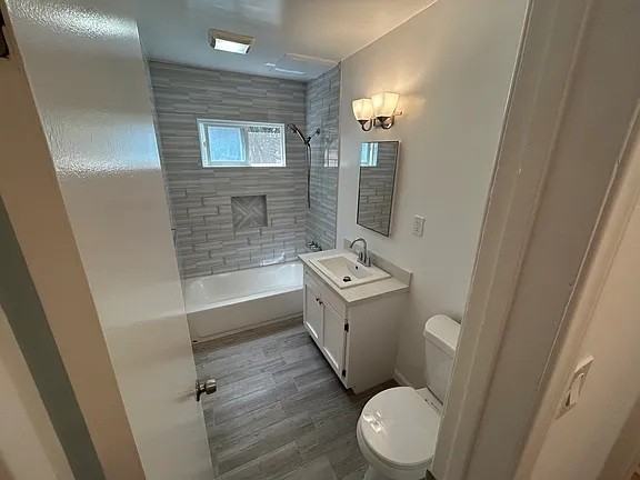 2630 Alvira St - Photo 2 of 16