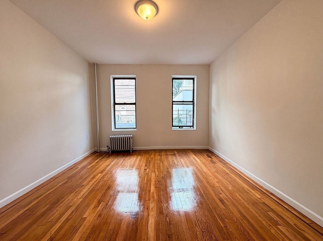 49 Mackay Pl - Photo 2 of 4