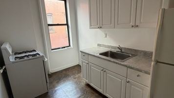 featured image of 3731 Crescent St