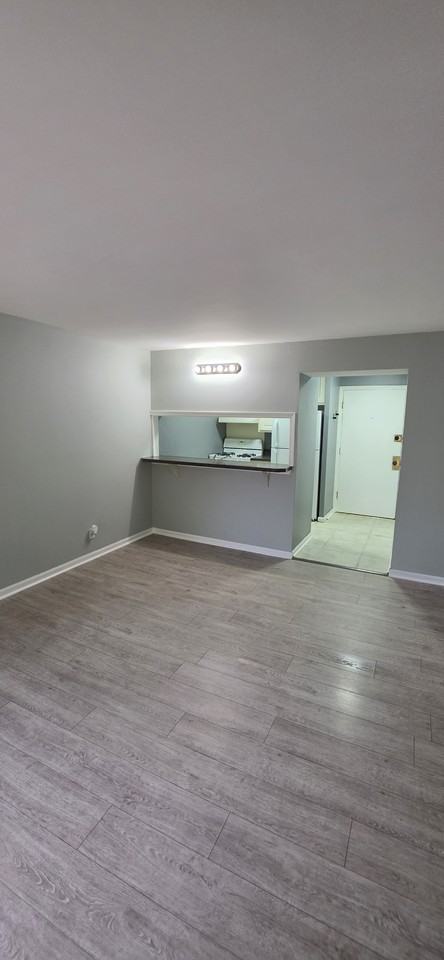 1870 Tall Oaks Dr #3101 - Photo 4 of 10