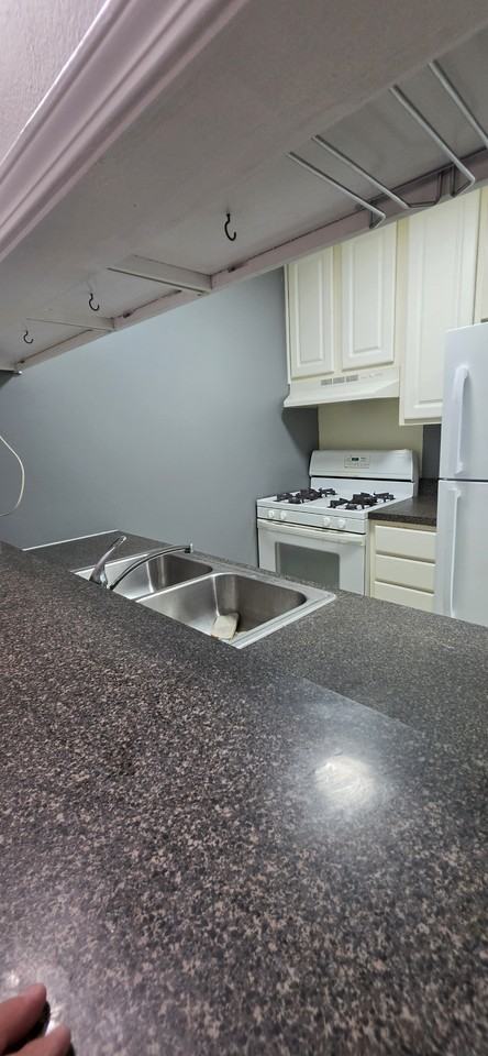 1870 Tall Oaks Dr #3101 - Photo 6 of 10