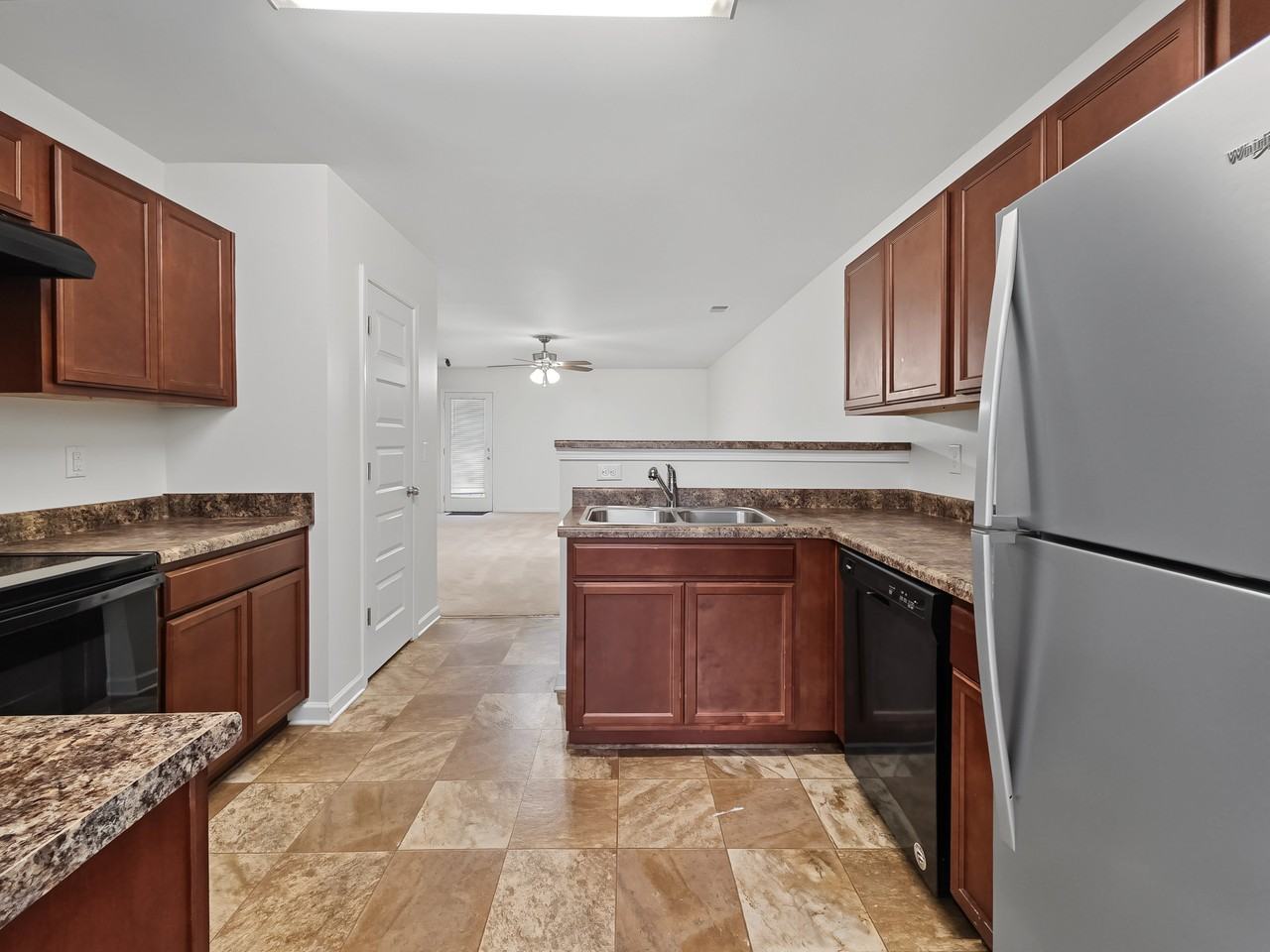 2538 Piering Dr #2538 - Photo 4 of 30