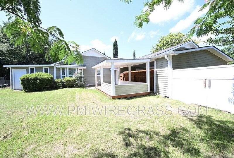 267 Barbara Dr - Photo 5 of 33