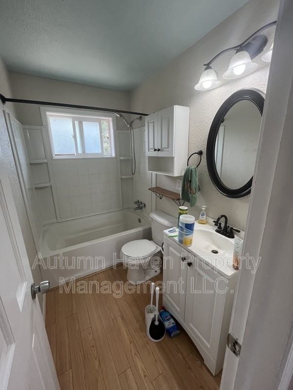 7436 Knox Ct - Photo 4 of 10