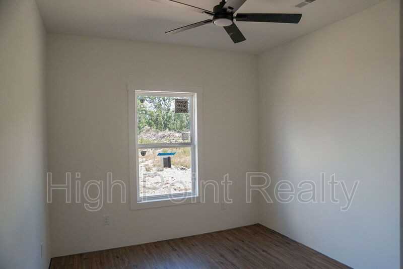 3600 Godfrey Ave Ne - Photo 6 of 12