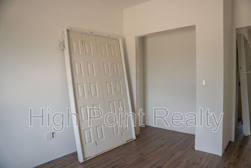 3600 Godfrey Ave Ne - Photo 7 of 12