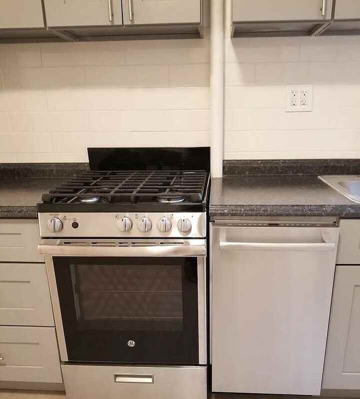100 E 7th St #4B - Photo 6 of 12