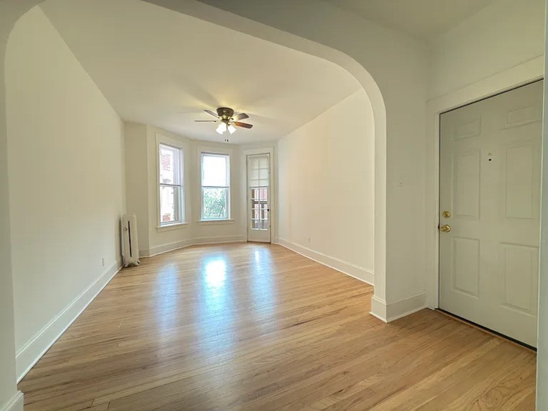 720 W Waveland Ave #1E - Photo 2 of 15