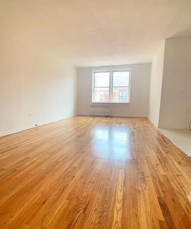 241 Bay 38th St #3 - Photo 2 of 6