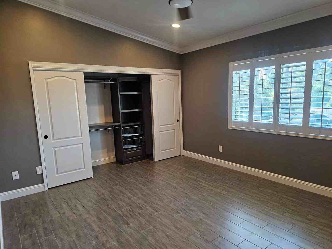 2975 Robin Rd - Photo 3 of 50