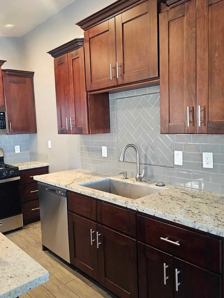 2975 Robin Rd - Photo 5 of 50