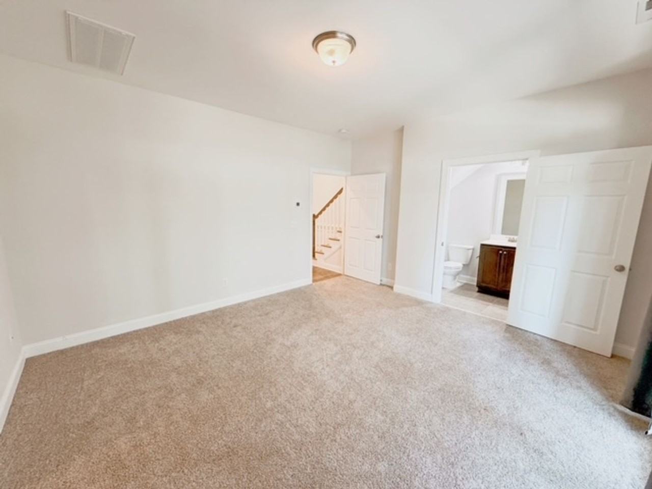 1707 Gathering Park Cir - Photo 4 of 21