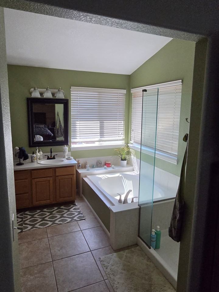 390 Simmons St #NA - Photo 5 of 20