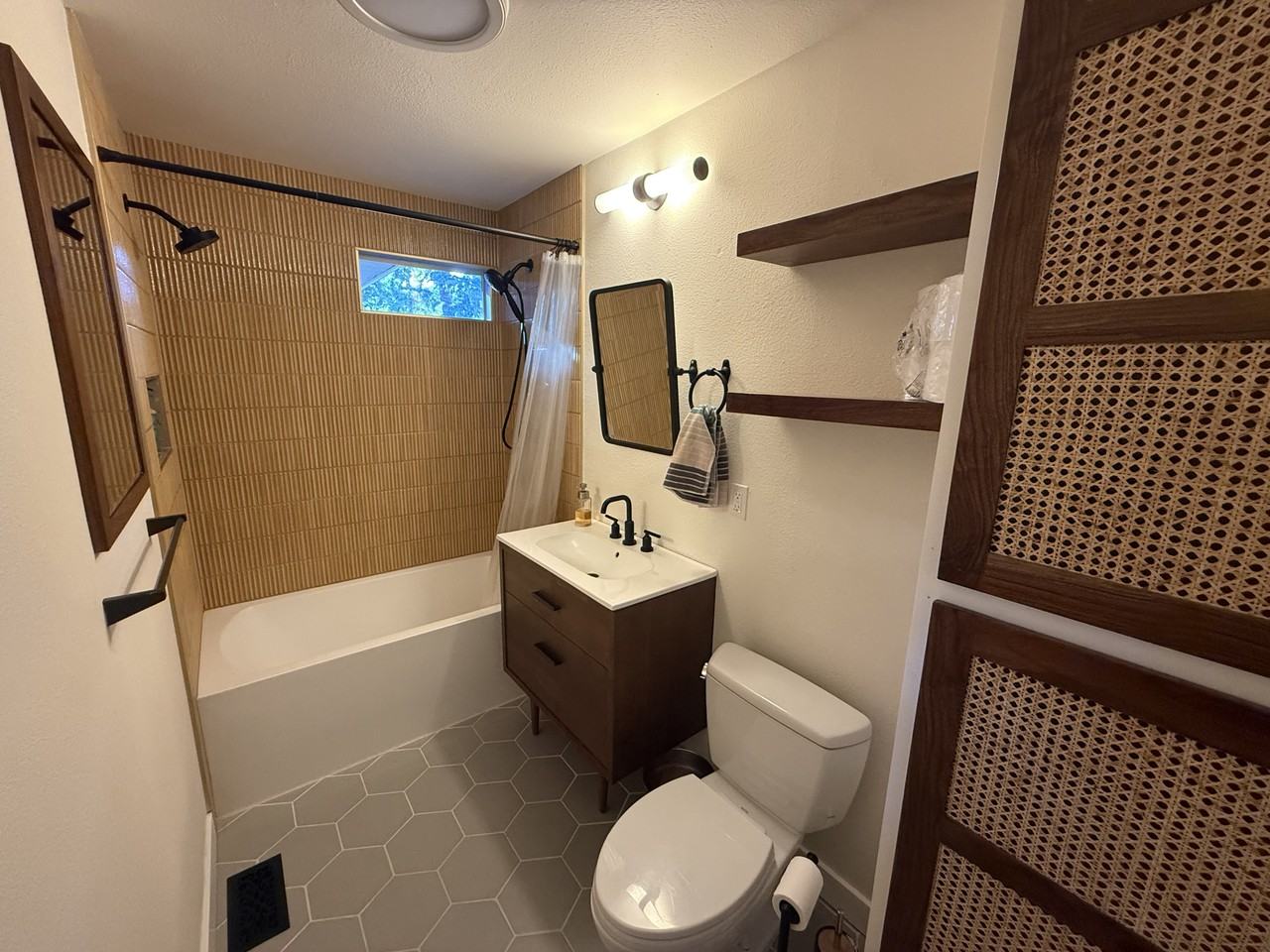 9595 Se Linwood Ave #NA - Photo 7 of 11