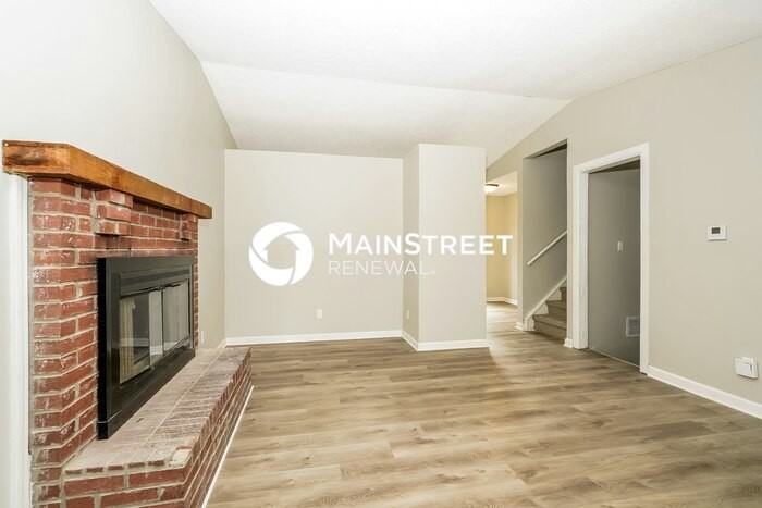 1815 Keystone Lakes Dr - Photo 5 of 18