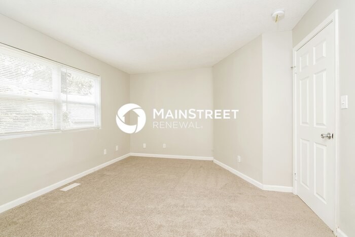 1815 Keystone Lakes Dr - Photo 5 of 18