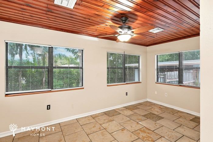 1106 S Lakeshore Blvd - Photo 7 of 15