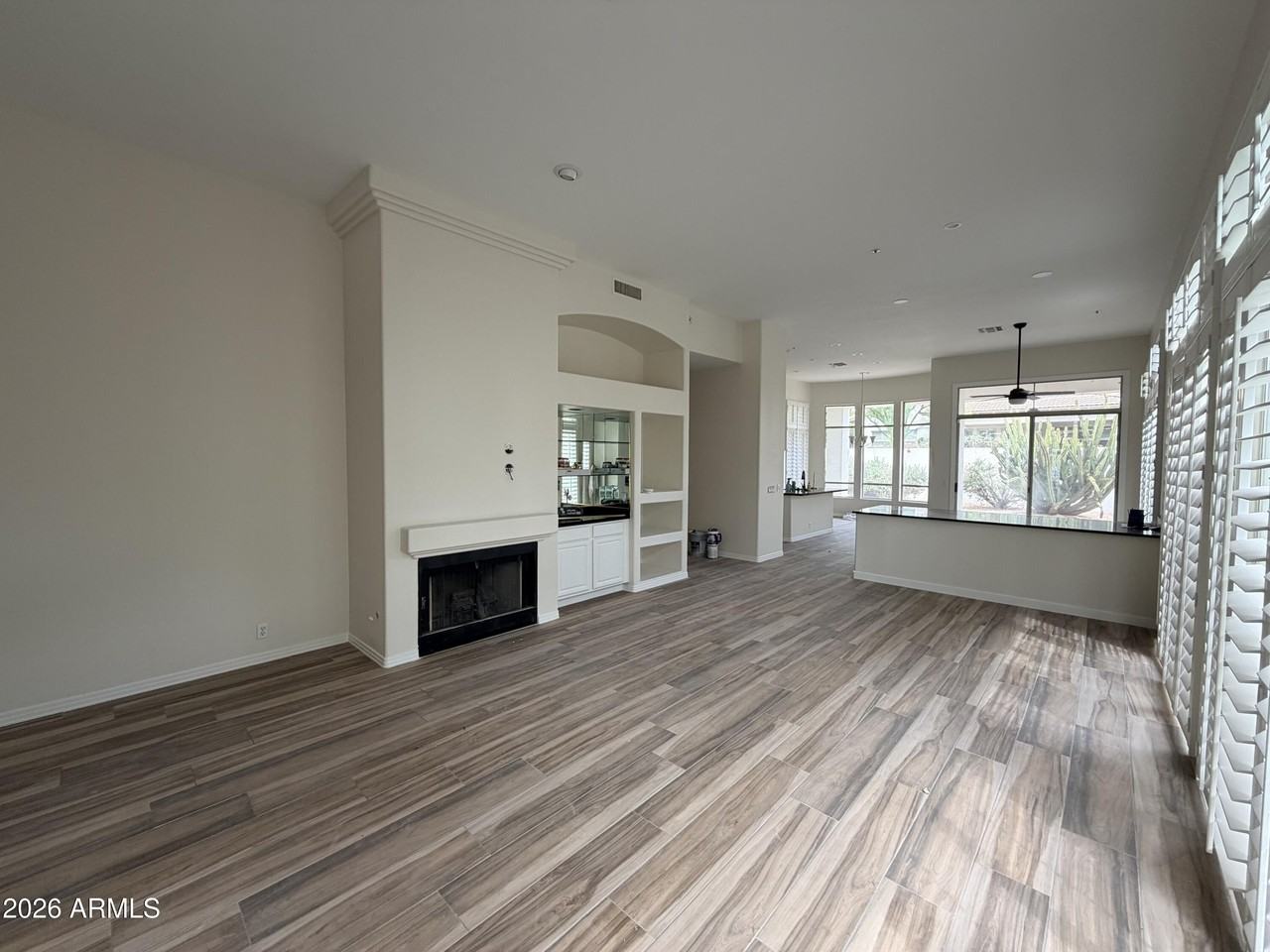 7578 E Tuckey Ln - Photo 7 of 16