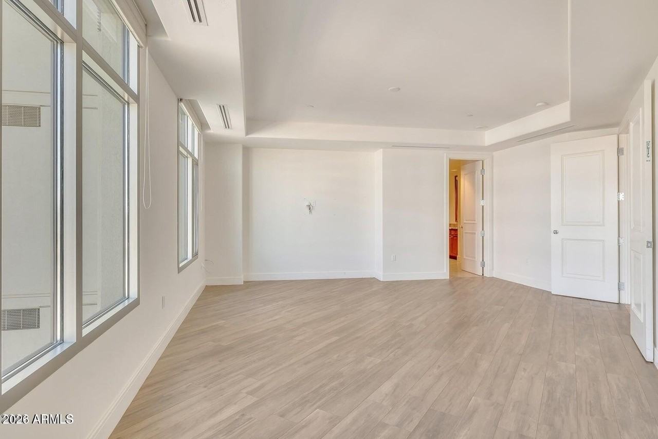 2211 E Camelback Rd #409 - Photo 4 of 50