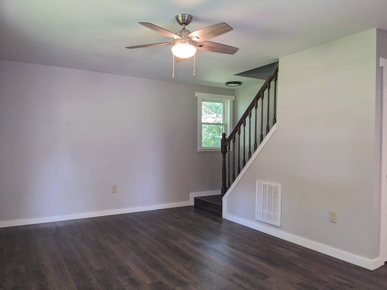 8914 Woodhaven Rd - Photo 5 of 22