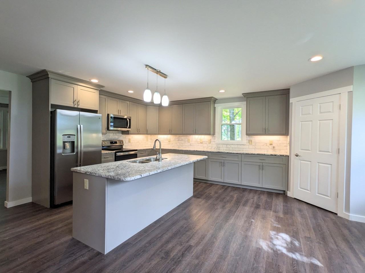 8914 Woodhaven Rd - Photo 6 of 22