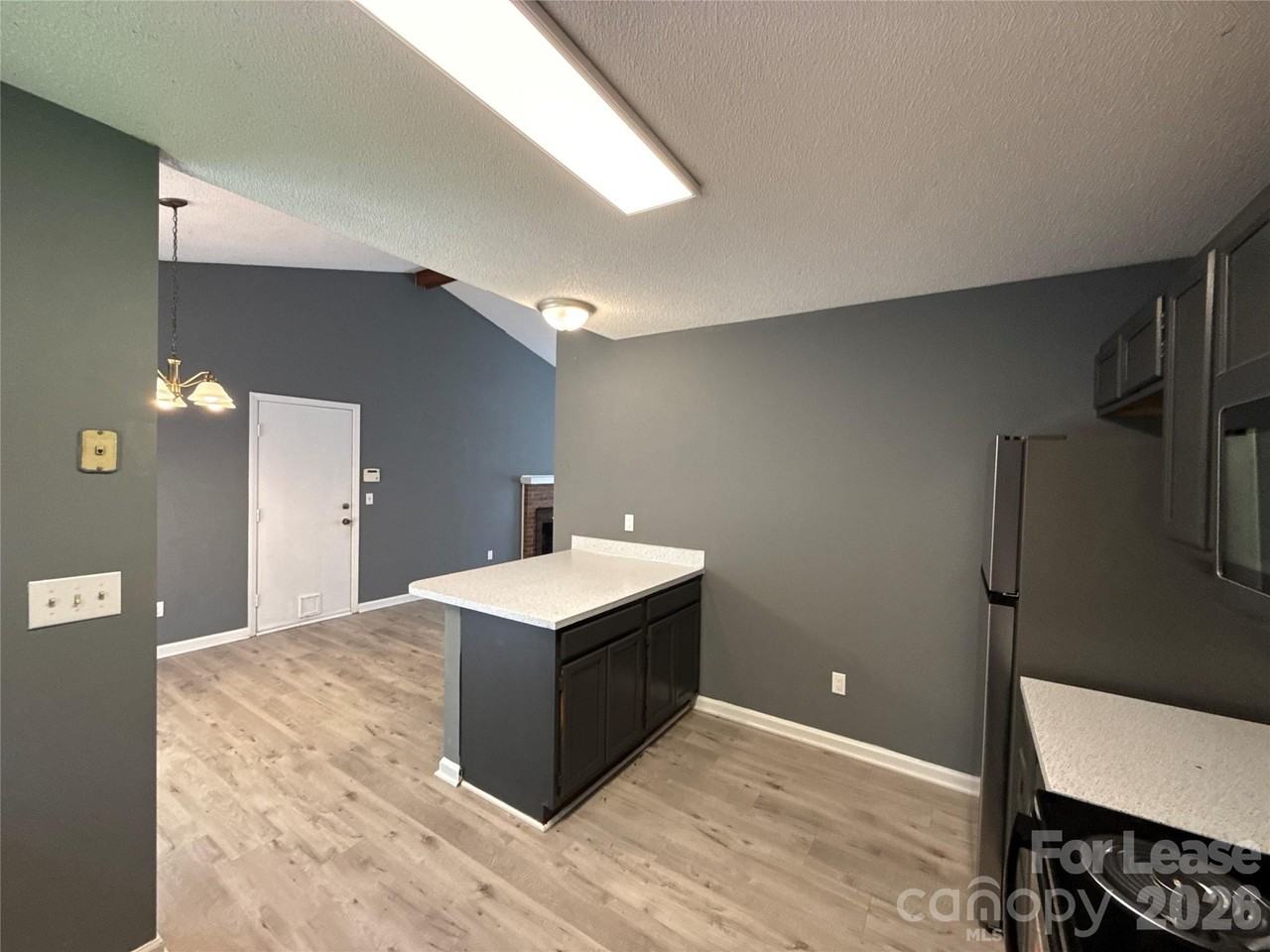 11111 Meadow Bank Ln - Photo 7 of 16