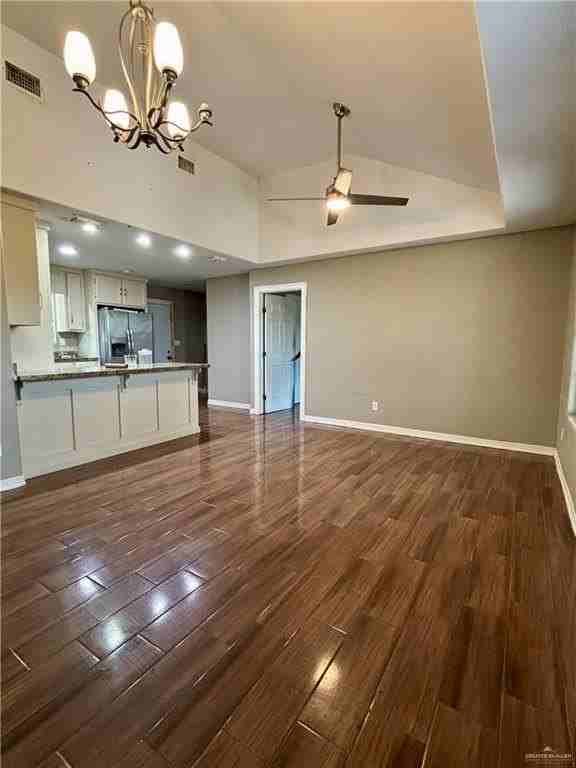1913 Walker Rd - Photo 3 of 14